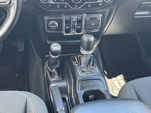 Black Clearcoat 2020 Jeep Wrangler Unlimited Sport