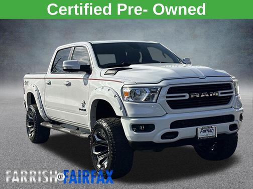 Bright White Clearcoat 2019 RAM 1500 Big Horn