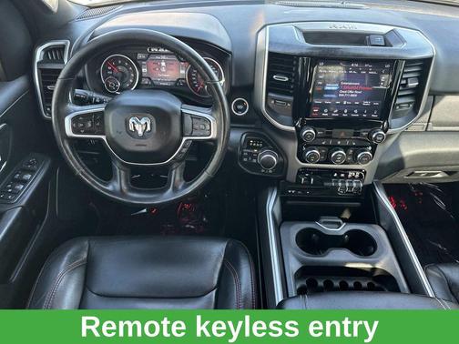 Bright White Clearcoat 2019 RAM 1500 Big Horn