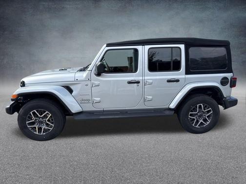 2024 Jeep Wrangler 4-Door Sahara 4x4