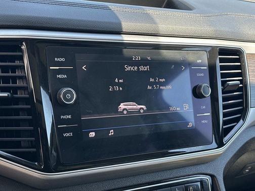 Pure White 2018 Volkswagen Atlas 3.6L SEL