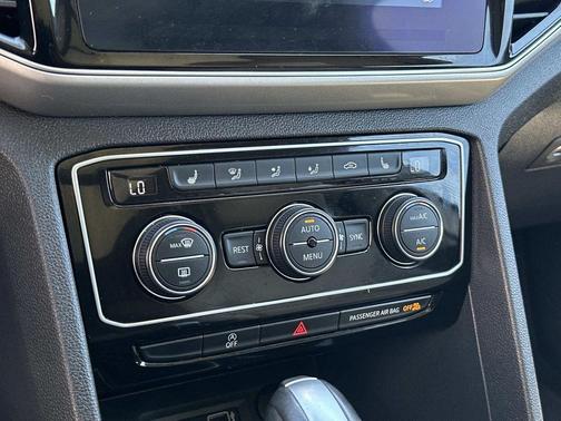 Pure White 2018 Volkswagen Atlas 3.6L SEL