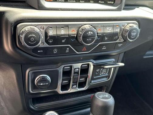 2023 Jeep Wrangler 4-Door Sahara 4x4