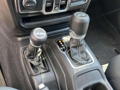 2023 Jeep Wrangler 4-Door Sahara 4x4