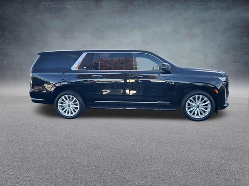 2023 Cadillac Escalade ESV Luxury