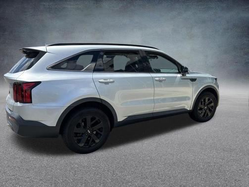 Sparkling Silver 2021 Kia Sorento S