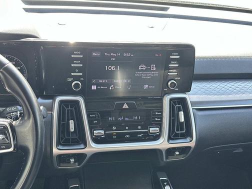 Sparkling Silver 2021 Kia Sorento S