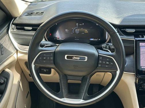 Bright White Clearcoat 2022 Jeep Grand Cherokee L Limited