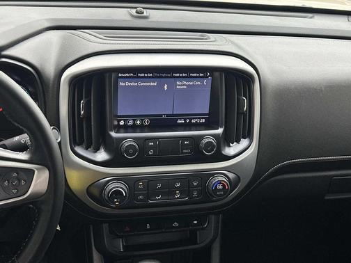 Desert Sand Metallic 2022 GMC Canyon Elevation