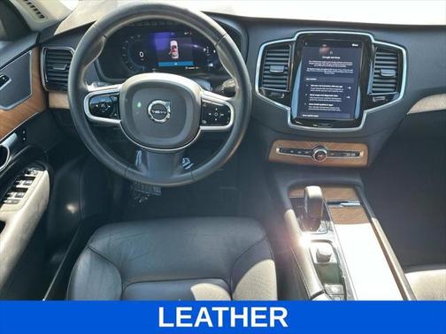 2023 Volvo XC90 B5 Plus