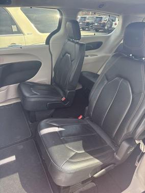 2020 Chrysler Pacifica Touring-L Plus