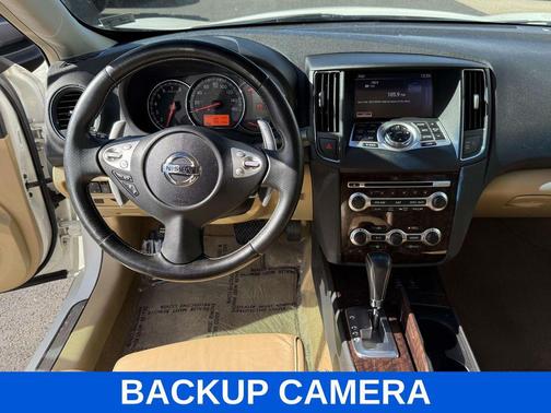 2011 Nissan Maxima SV