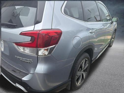 Ice Silver Metallic 2020 Subaru Forester Touring