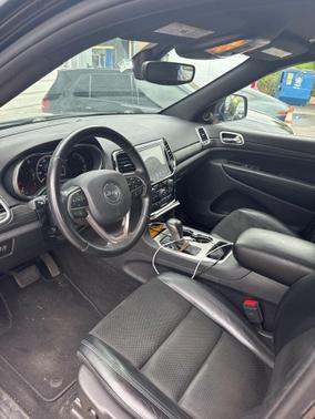 Diamond Black Crystal Pearlcoat 2019 Jeep Grand Cherokee Altitude