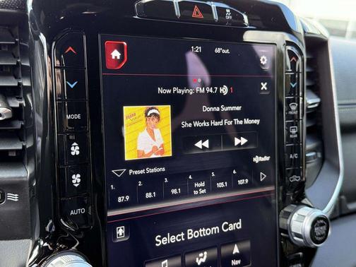 2021 RAM 2500 Laramie Crew Cab 4x4 6'4' Box