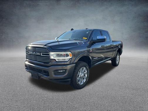 2021 RAM 2500 Laramie Crew Cab 4x4 6'4' Box