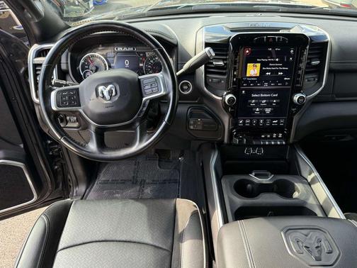 2021 RAM 2500 Laramie Crew Cab 4x4 6'4' Box