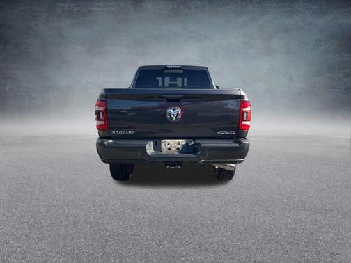2021 RAM 2500 Laramie Crew Cab 4x4 6'4' Box