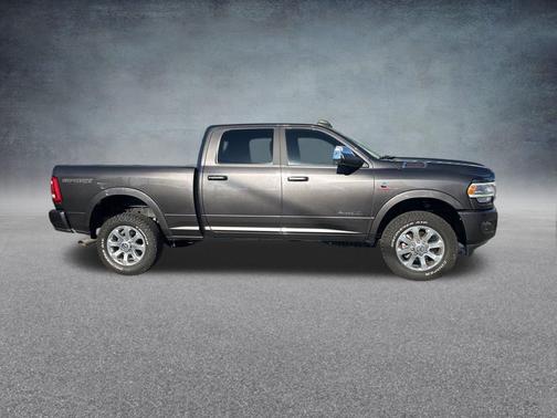2021 RAM 2500 Laramie Crew Cab 4x4 6'4' Box