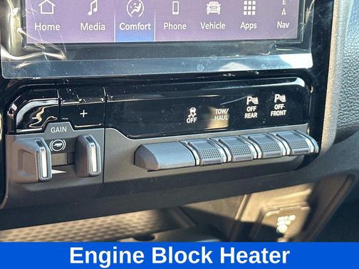 2025 RAM 2500 Tradesman Crew Cab 4x4 6'4' Box