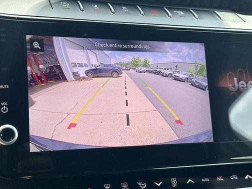 Baltic Gray Metallic Clearcoat 2026 Jeep Grand Cherokee Limited