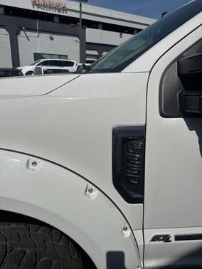 Oxford White 2019 Ford F-250 Lariat