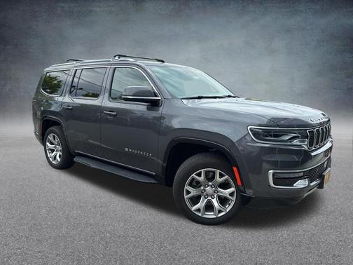 Baltic Gray Metallic Clearcoat 2022 Jeep Wagoneer Series II 4x4