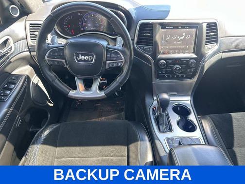 Diamond Black Crystal Pearlcoat 2017 Jeep Grand Cherokee SRT