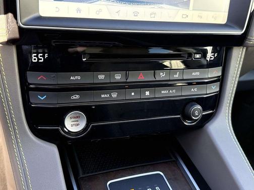 2017 Jaguar F-PACE 35t R-Sport