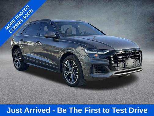 2021 Audi Q8 55 Premium
