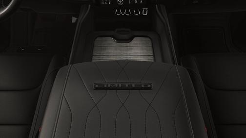 Diamond Black Crystal Pearlcoat 2026 RAM 1500 Limited
