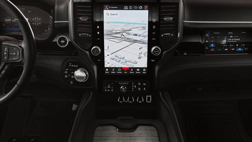 Diamond Black Crystal Pearlcoat 2026 RAM 1500 Limited