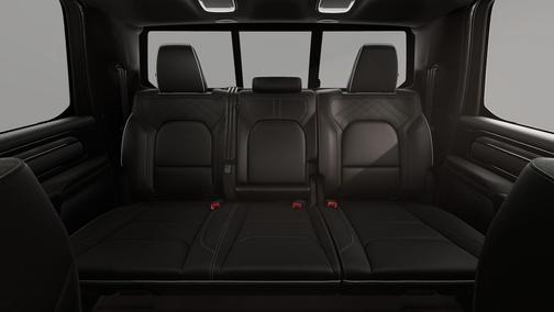 Diamond Black Crystal Pearlcoat 2026 RAM 1500 Limited
