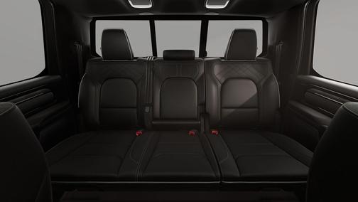Diamond Black Crystal Pearlcoat 2026 RAM 1500 Limited