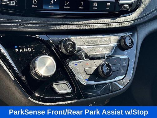 2026 Chrysler Pacifica L