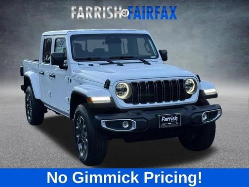Bright White Clearcoat 2026 Jeep Gladiator Sahara 4x4