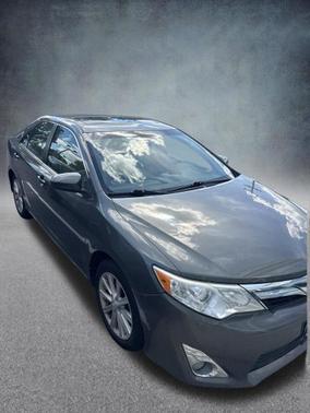 Cypress Pearl 2014 Toyota Camry XLE