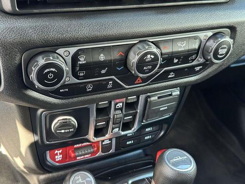 2024 Jeep Gladiator Willys