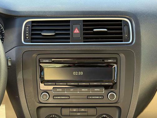 2014 Volkswagen Jetta Auto SE