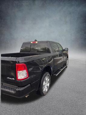 Diamond Black Crystal Pearlcoat 2023 RAM 1500 Big Horn/Lone Star