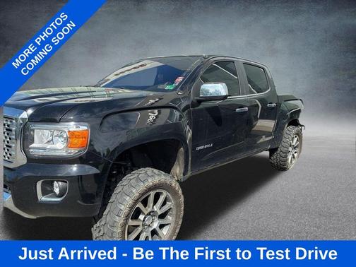 Onyx Black 2017 GMC Canyon Denali