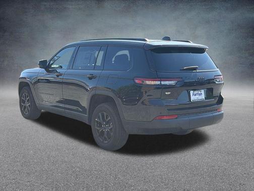 Diamond Black Crystal Pearlcoat 2025 Jeep Grand Cherokee L Altitude