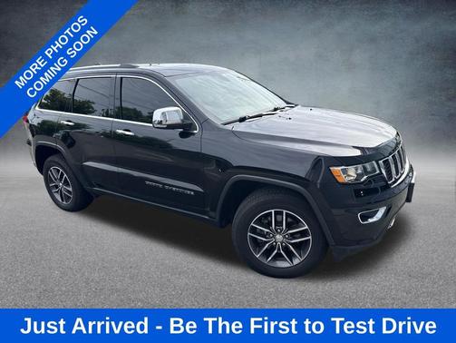 Diamond Black Crystal Pearlcoat 2018 Jeep Grand Cherokee Limited