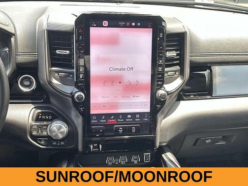 Diamond Black Crystal Pearlcoat 2025 RAM 1500 Rebel