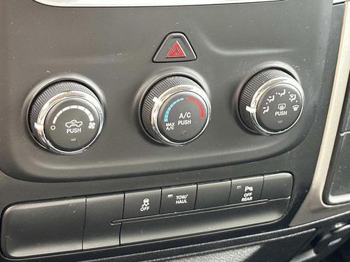 2019 RAM 1500 Classic Warlock Crew Cab 4x4 5'7' Box