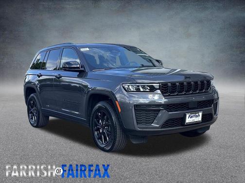 Baltic Gray Metallic Clearcoat 2026 Jeep Grand Cherokee Altitude