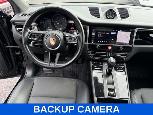 2022 Porsche Macan Base