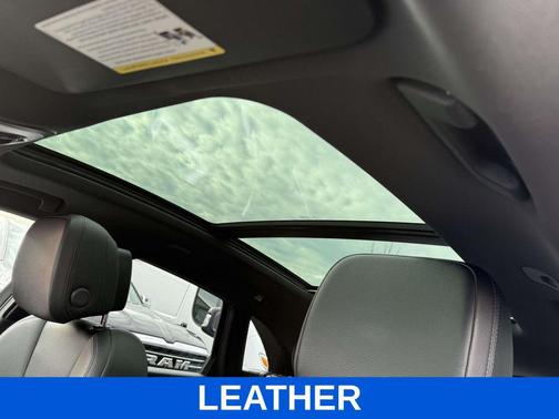 2022 Porsche Macan Base