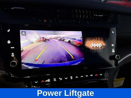 Baltic Gray Metallic Clearcoat 2026 Jeep Grand Cherokee Limited