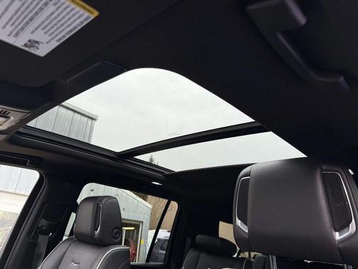 2023 Cadillac Escalade ESV Premium Luxury